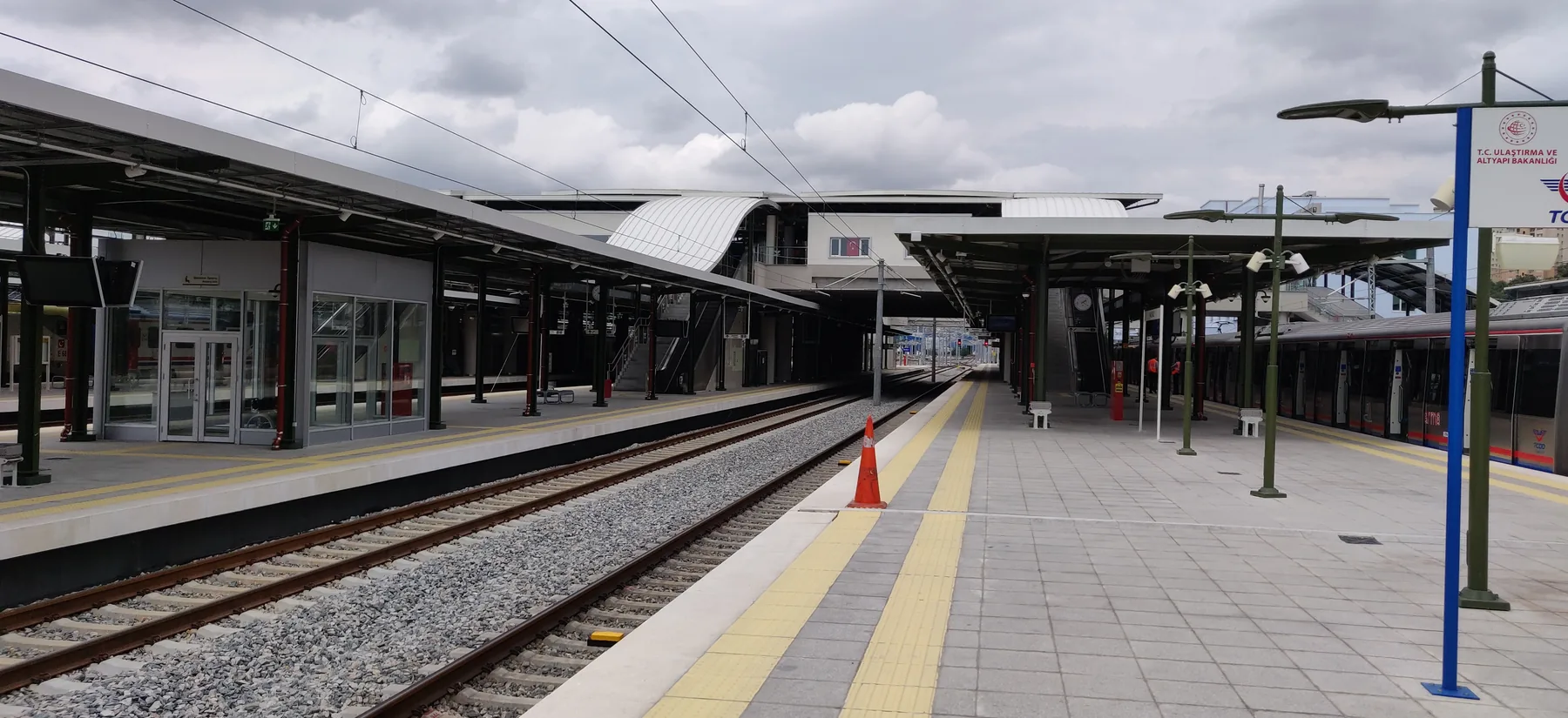 M2 Metro Hattı